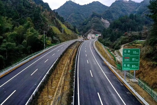  管廊光纖電話：地下管廊的 “通訊生命線”